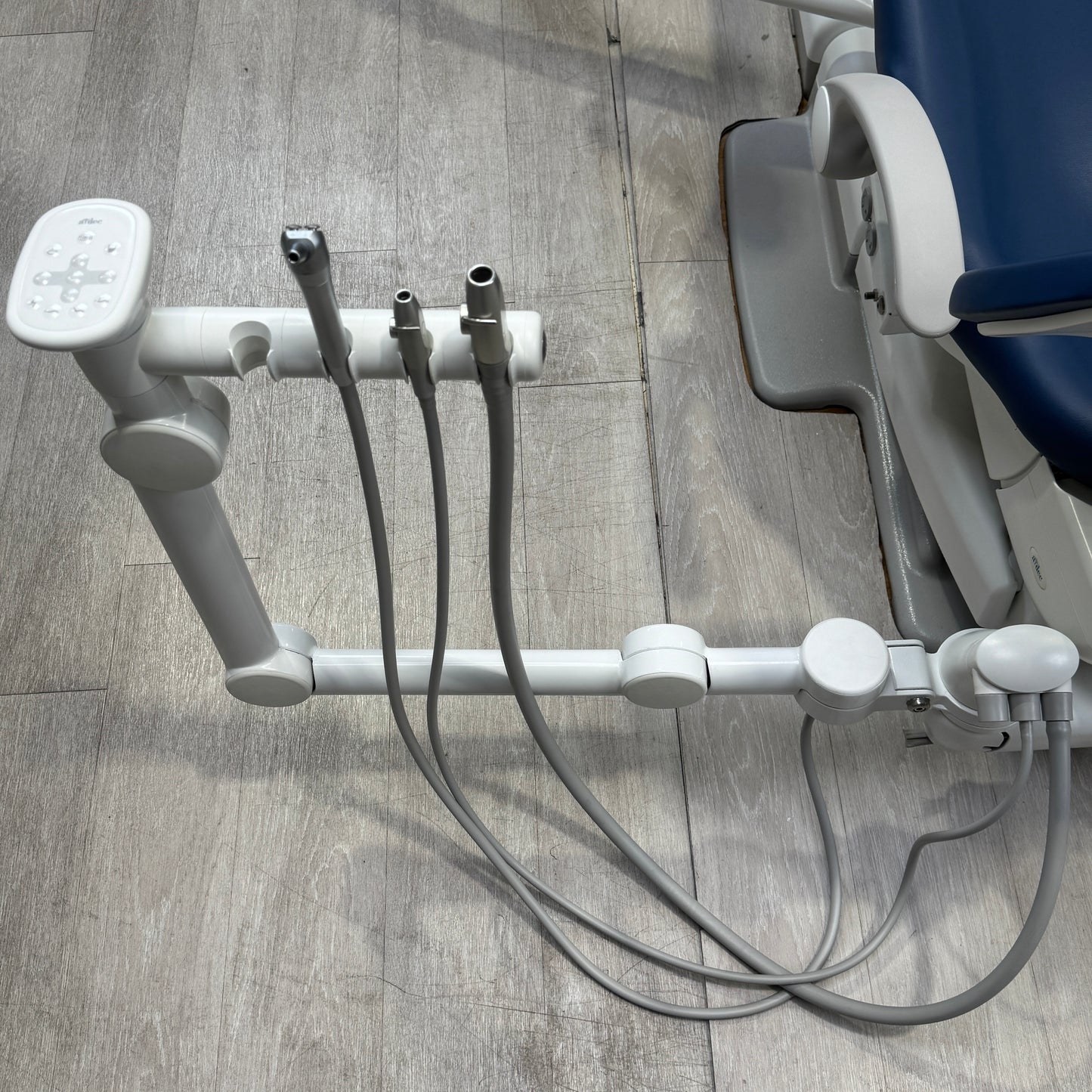 A‑dec 511R/532R Dental Chair Package